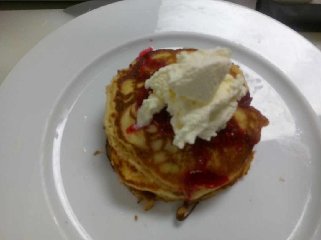 DIY Ricotta pancakes with Berry Compote